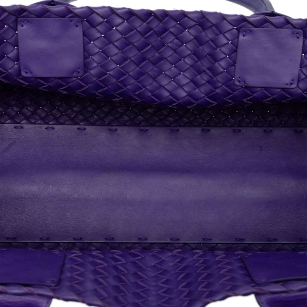 Bottega Veneta Medium Lambskin Intreccio Cabat Tote Purple Leather Very good condition - Model View