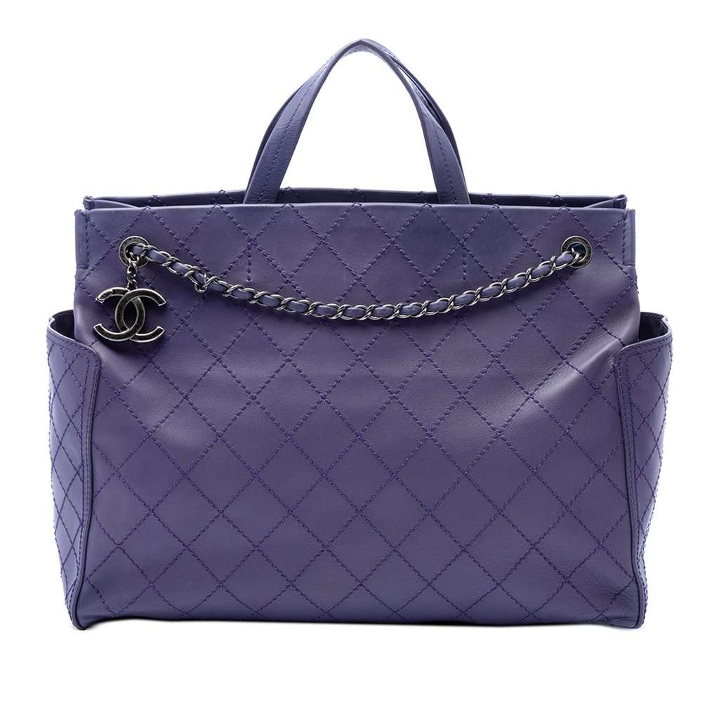Chanel Large CC Quilted Calfskin Pocket Tote Purple Leather Very good - Front View
