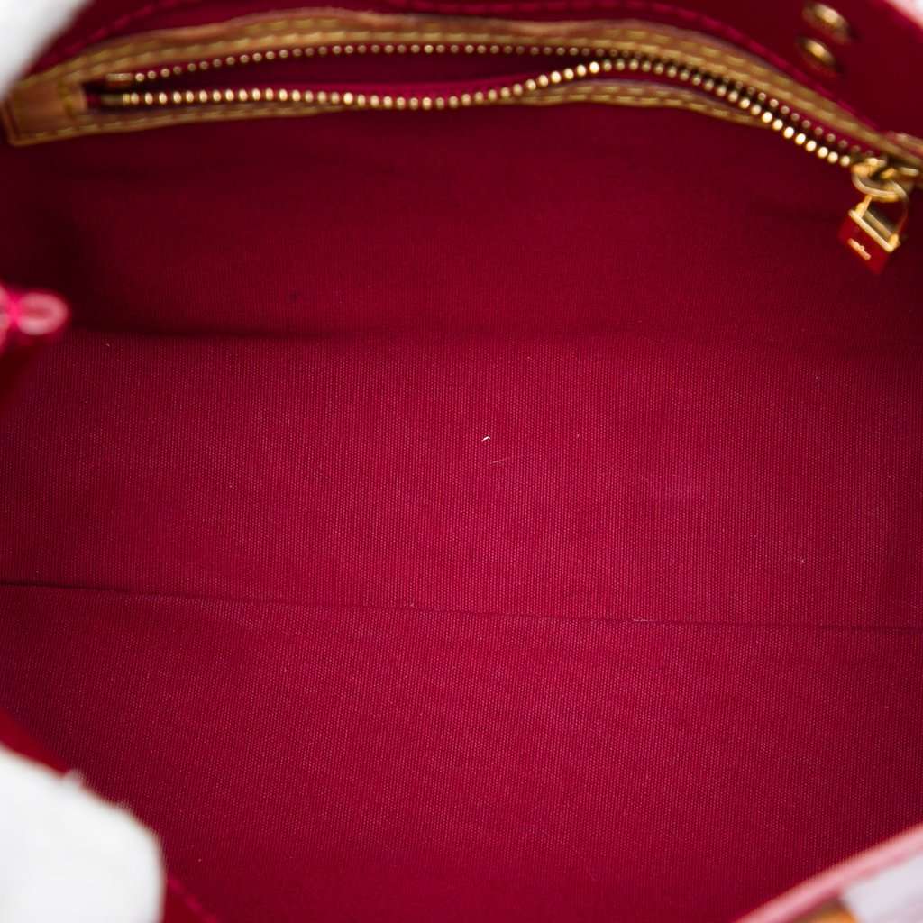Louis Vuitton Monogram Vernis Reade PM Red Leather Very good - Model View