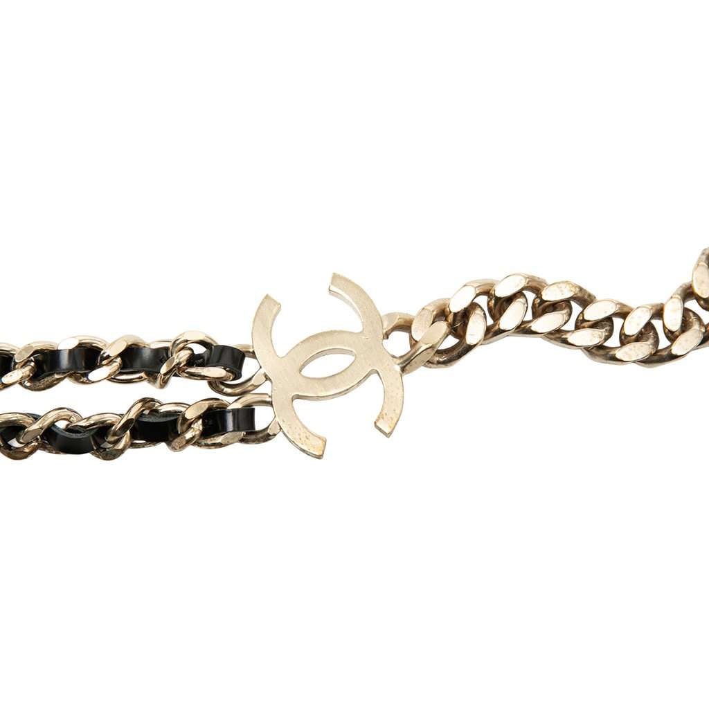 Chanel Gold Plated and Lambskin Camellia Chain Belt Gold Metal Very good condition - Back View