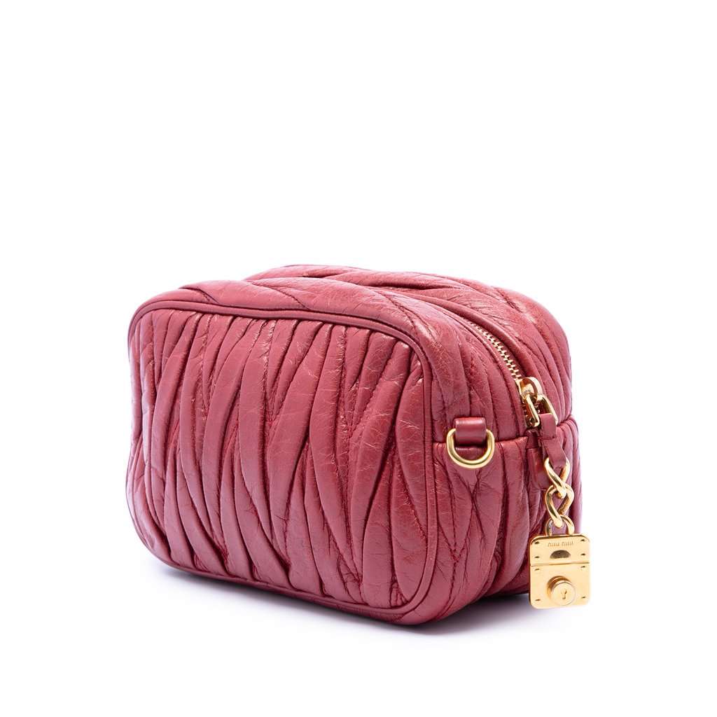 Miu Miu Matelasse Nappa Camera Bag Red Leather Very good condition - Back View