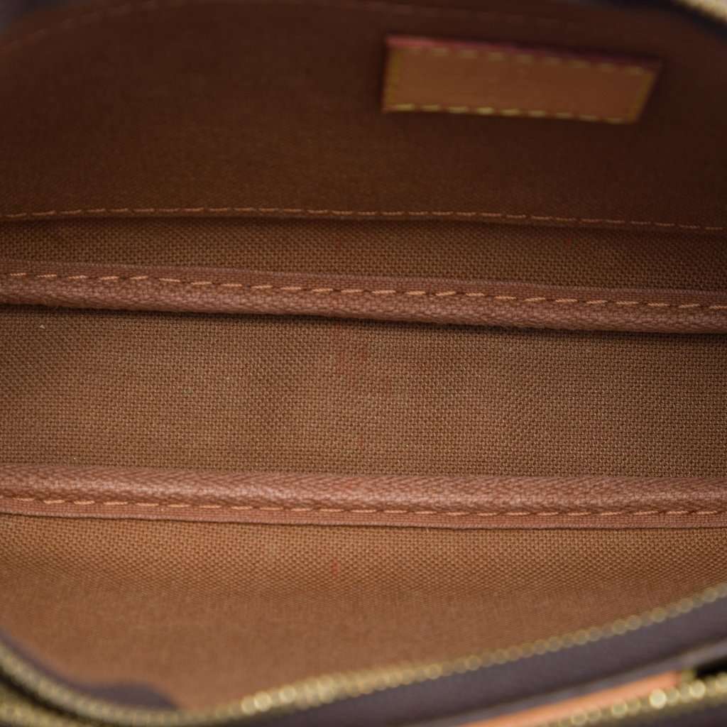 Louis Vuitton Monogram Multi Pochette Accessoires Brown Very good condition - Model View