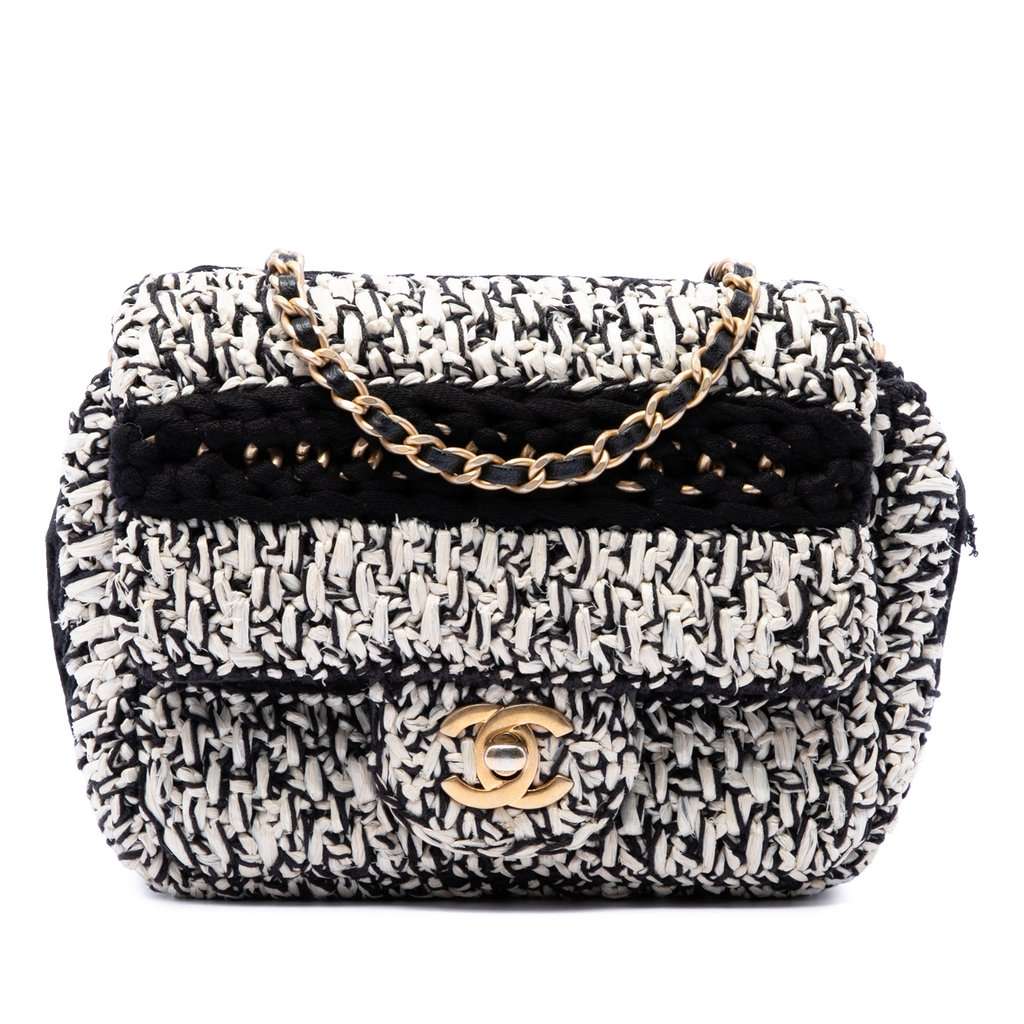 Chanel Raffia Braided with Love Flap White Very good condition - Front View