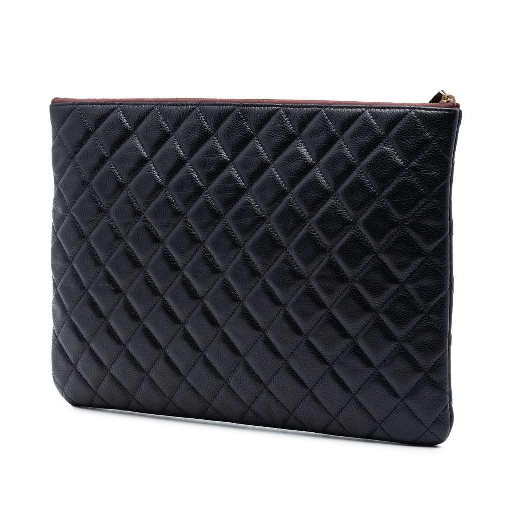 Chanel Large Quilted Caviar O Case Clutch Black Leather Very good condition - Back View
