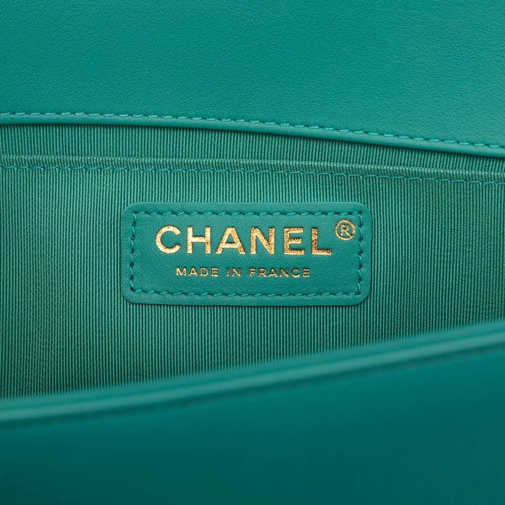 Chanel Old Medium Quilted Lambskin Boy Flap Blue Leather Very good condition - Box View