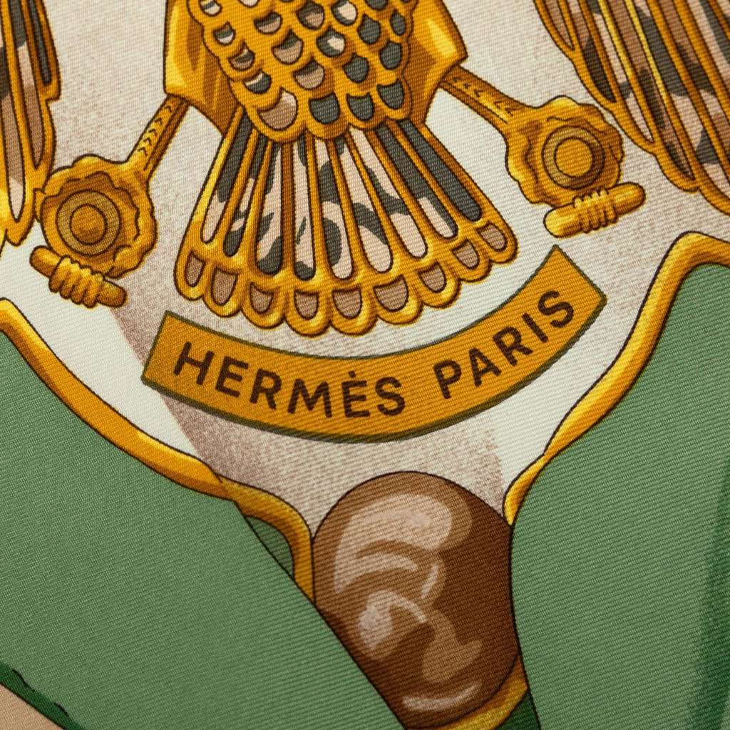 Hermès Soleil de Soie Silk Scarf 90 Brown Very good condition - Back View