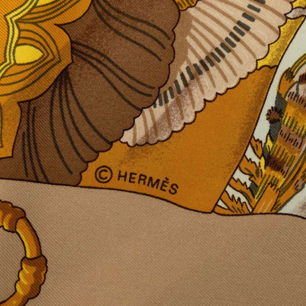 Hermès Soleil de Soie Silk Scarf 90 Brown Very good condition - Inside View