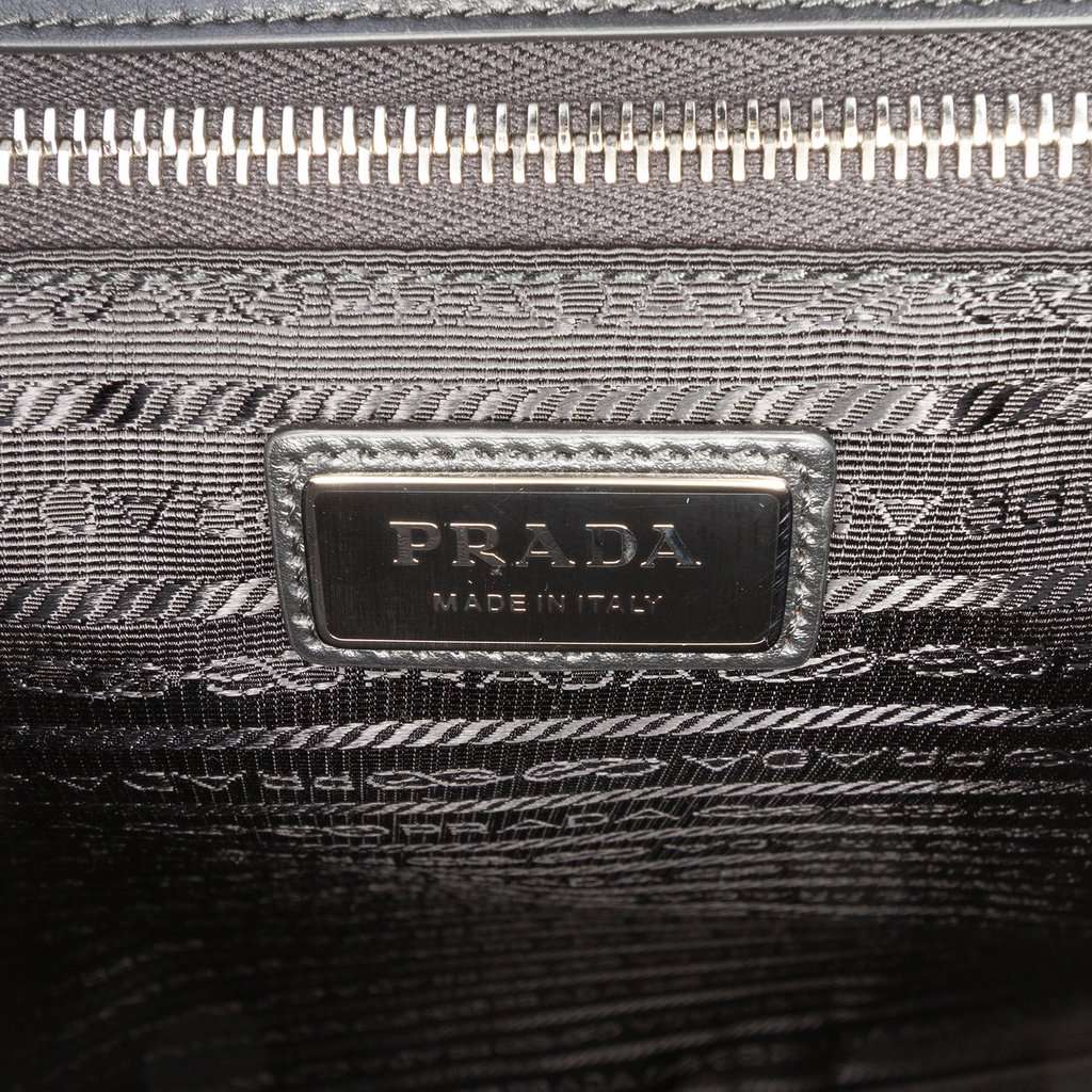 Prada Spazzolato Tote Black Leather Very good condition - Box View