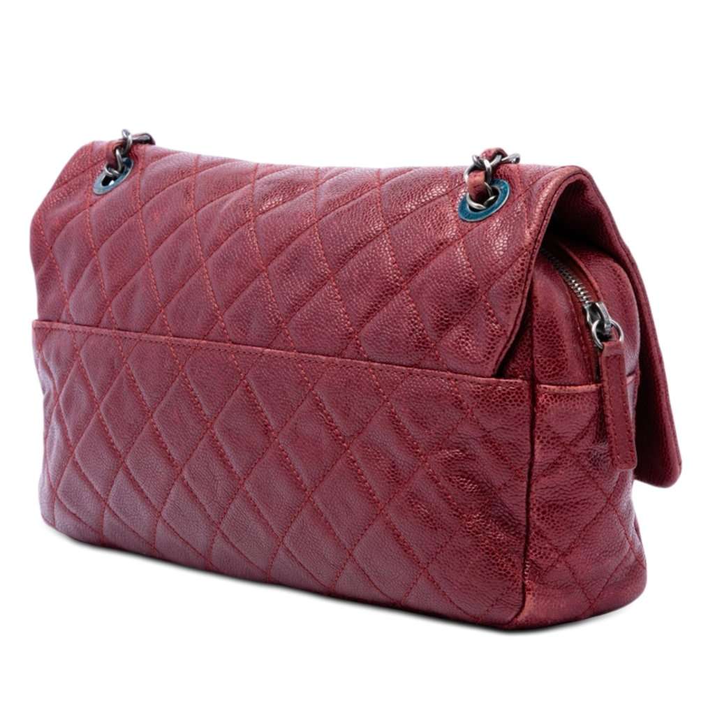 Chanel Jumbo Quilted Iridescent Caviar Easy Flap Red Leather Very good condition - Back View