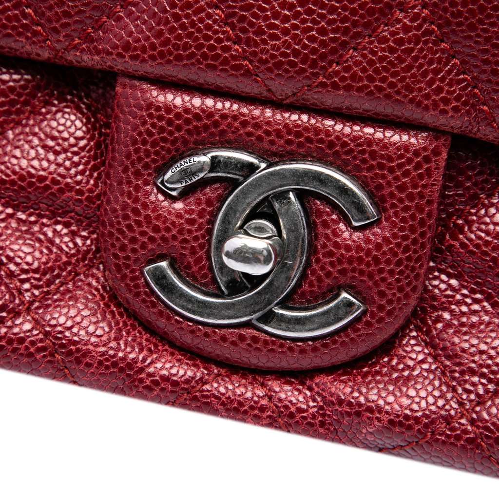 Chanel Jumbo Quilted Iridescent Caviar Easy Flap Red Leather Very good condition - Box View