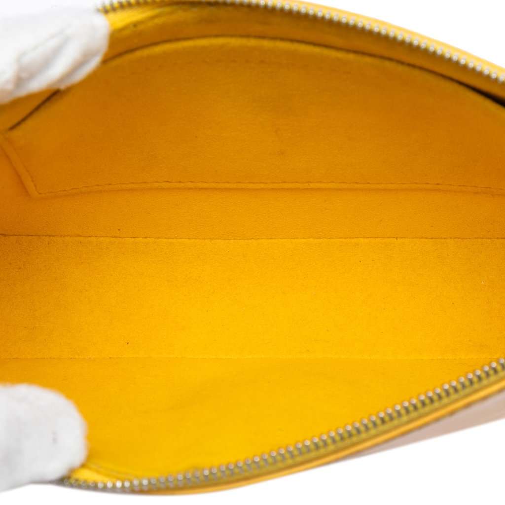 Louis Vuitton Epi Pochette Accessoires Yellow Leather Very good - Model View