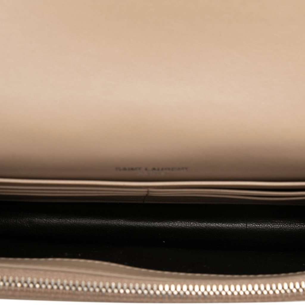 Saint Laurent Small Croc Embossed Leather Monogram Kate Tassel Wallet on Chain Brown Leather Very good condition - Model View