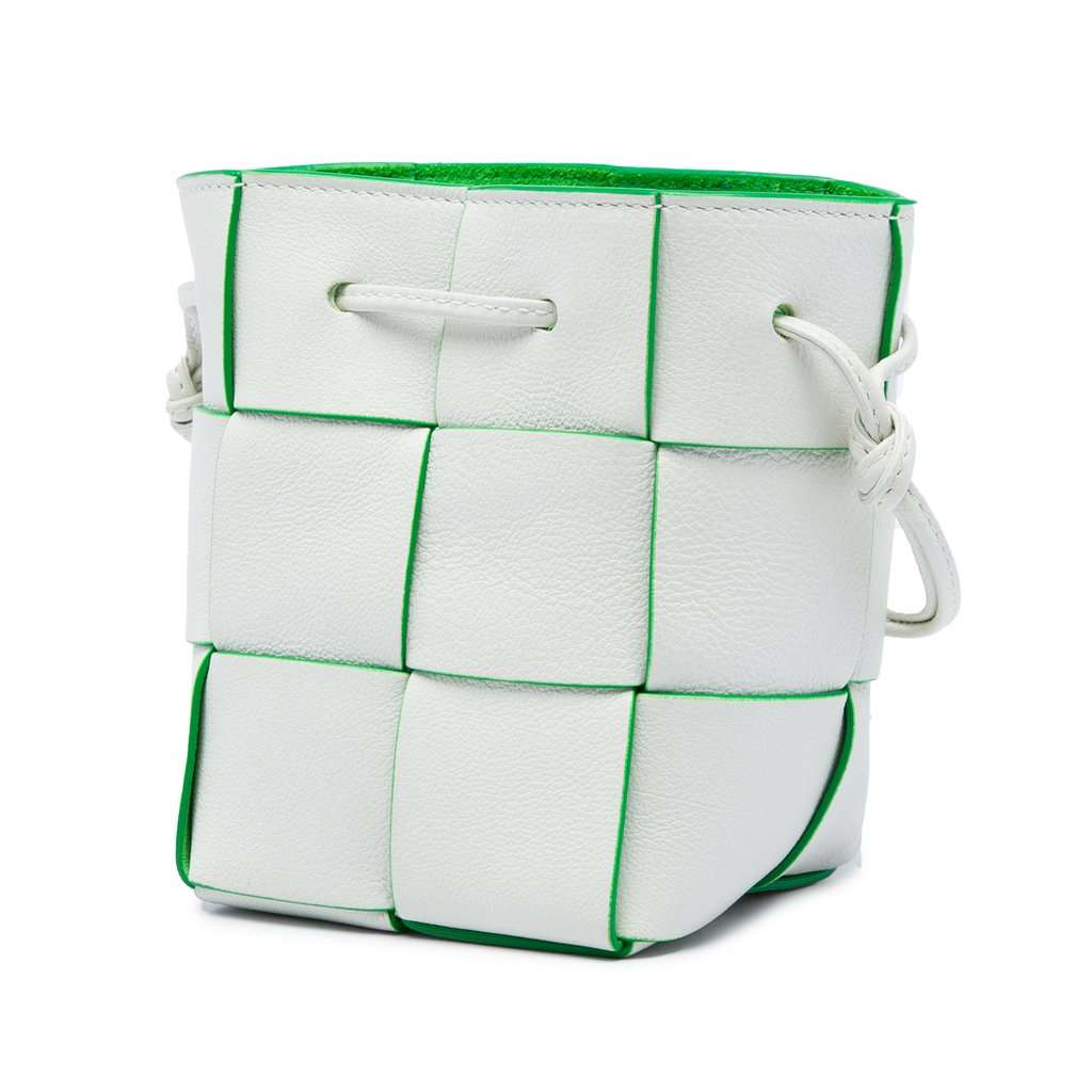 Bottega Veneta Mini Nappa Maxi Intrecciato Cassette Bucket Bag White Leather Never worn - Back View