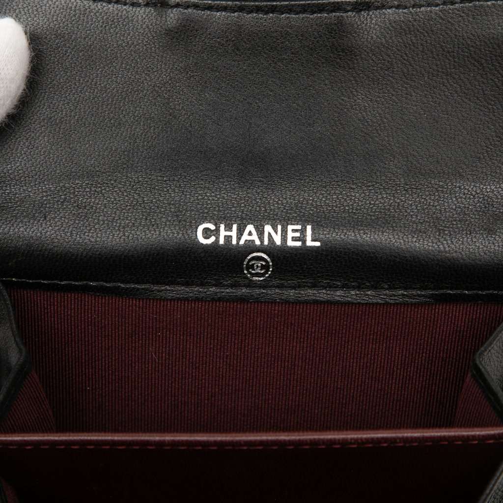 Chanel Classic Lambskin Flap Card Holder Black Leather Very good - Box View
