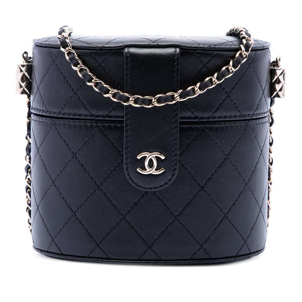 Chanel CC Quilted Lambskin Round Vanity Clutch With Chain Black Leather Very good condition - Front View