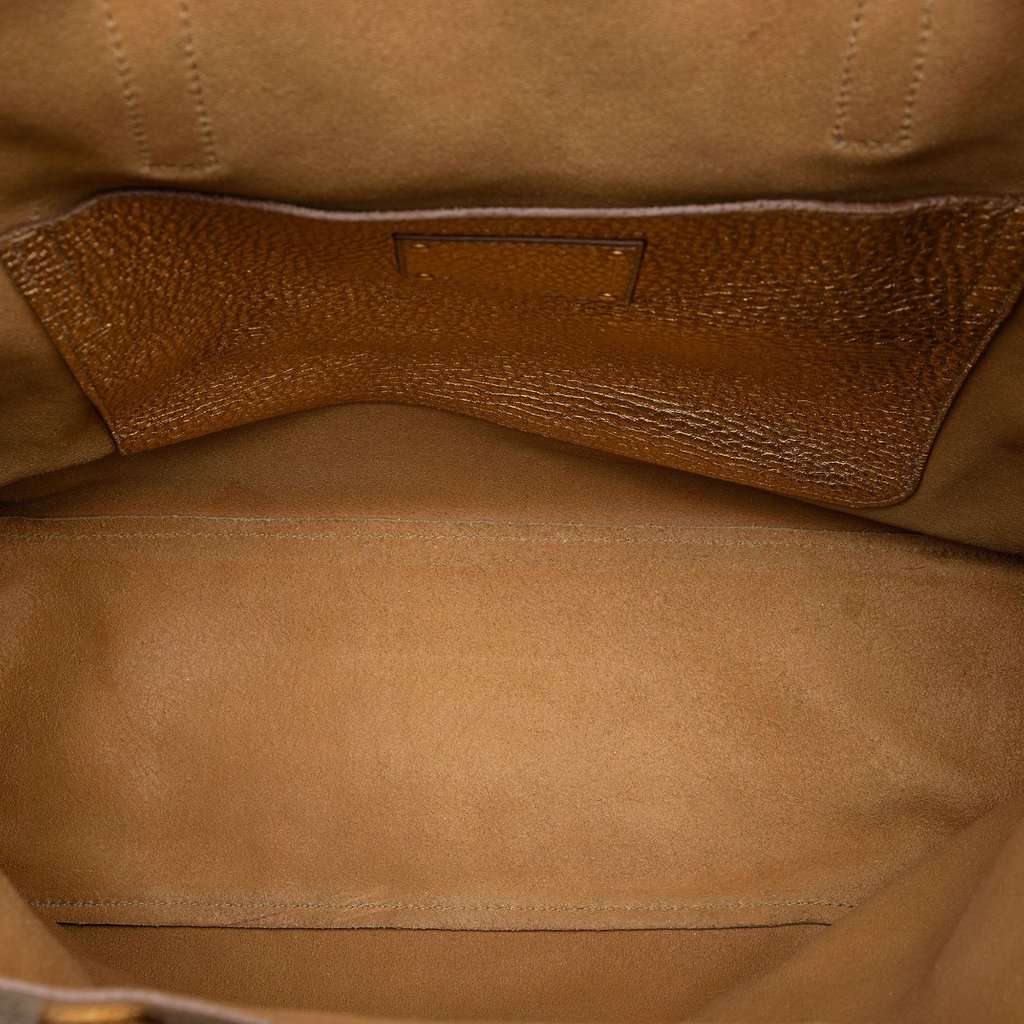 Prada Metallic Vitello Daino Tote Gold Leather Very good condition - Model View