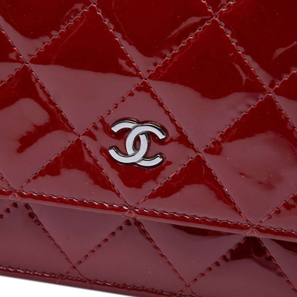 Chanel CC Quilted Patent Wallet on Chain Red Leather Very good condition - Box View