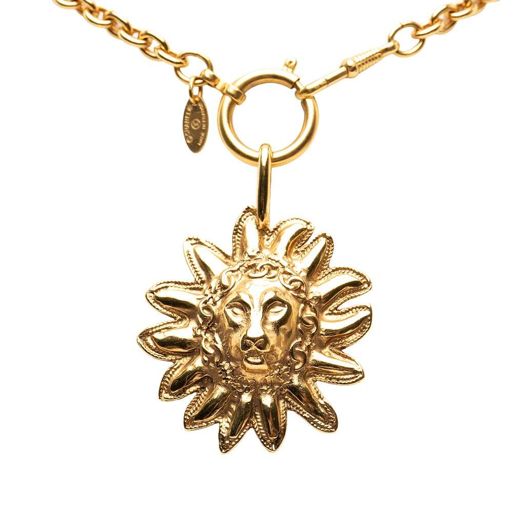 Chanel CC Gold Plated Leo Lion Sun Medallion Pendant Necklace Gold Metal Very good condition - Front View