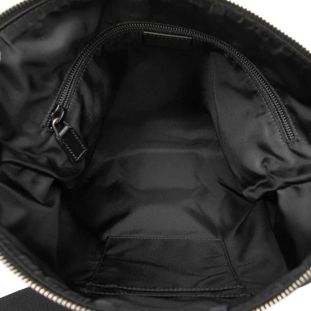 Gucci GG Techno Canvas Web Messenger Bag Black Very good condition - Model View