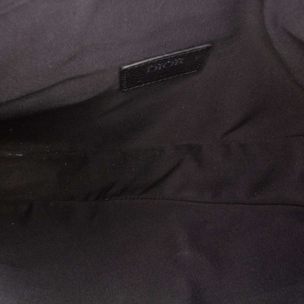 Dior Grained Calfskin Saddle Bag Black Leather Very good - Model View