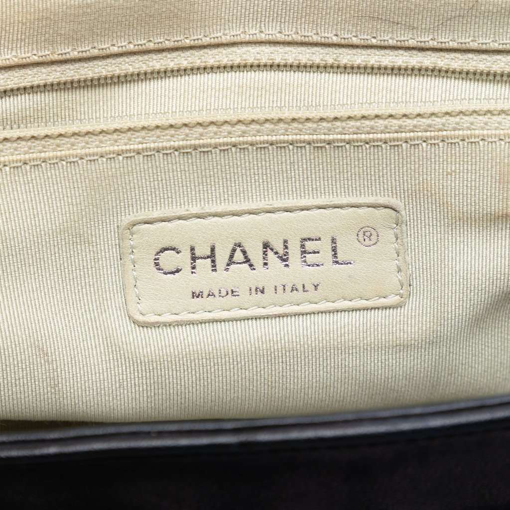 Chanel CC Quilted Lambskin Chain Around Flap Black Leather Very good condition - Box View