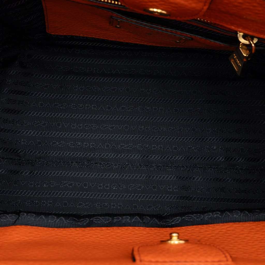 Prada Vitello Daino Open Convertible Tote Orange Leather Very good condition - Model View