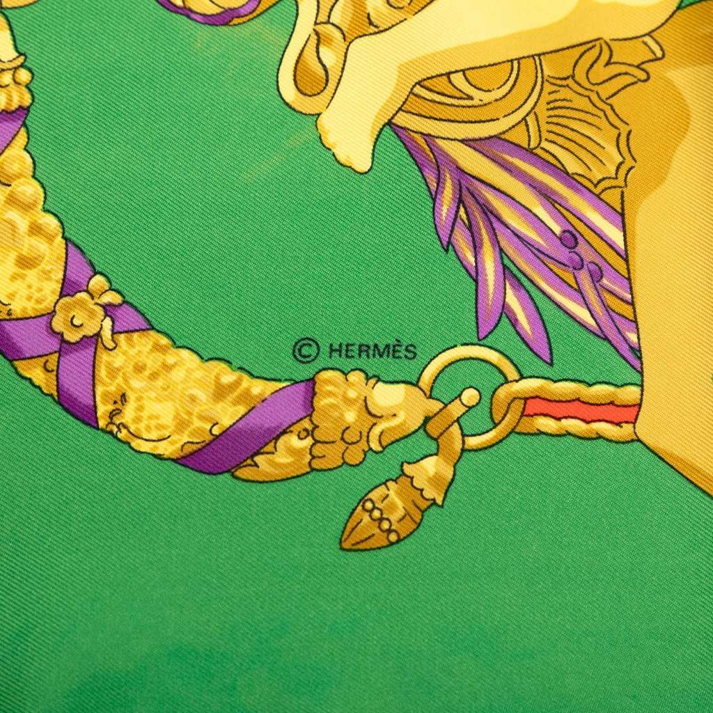 Hermès Hommage A Charles Garnier Silk Scarf 90 Green Very good condition - Box View