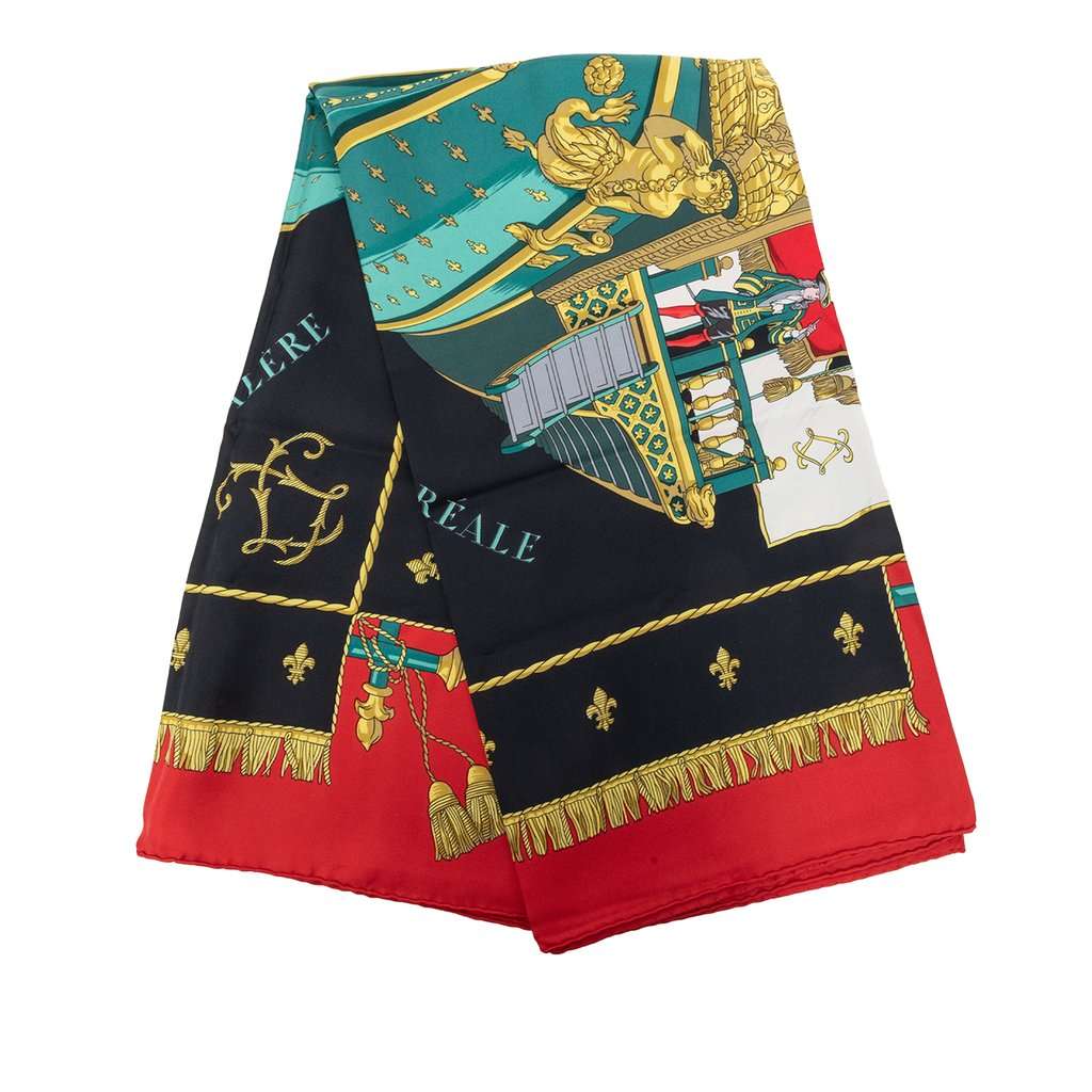 Hermès Vue Du Carrosse De La Galere La Reale Silk Scarf 90 Red Very good - Front View