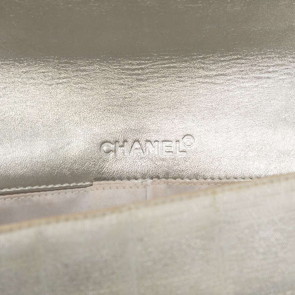Chanel New Travel Line Nylon East West Flap White Good condition - Box View