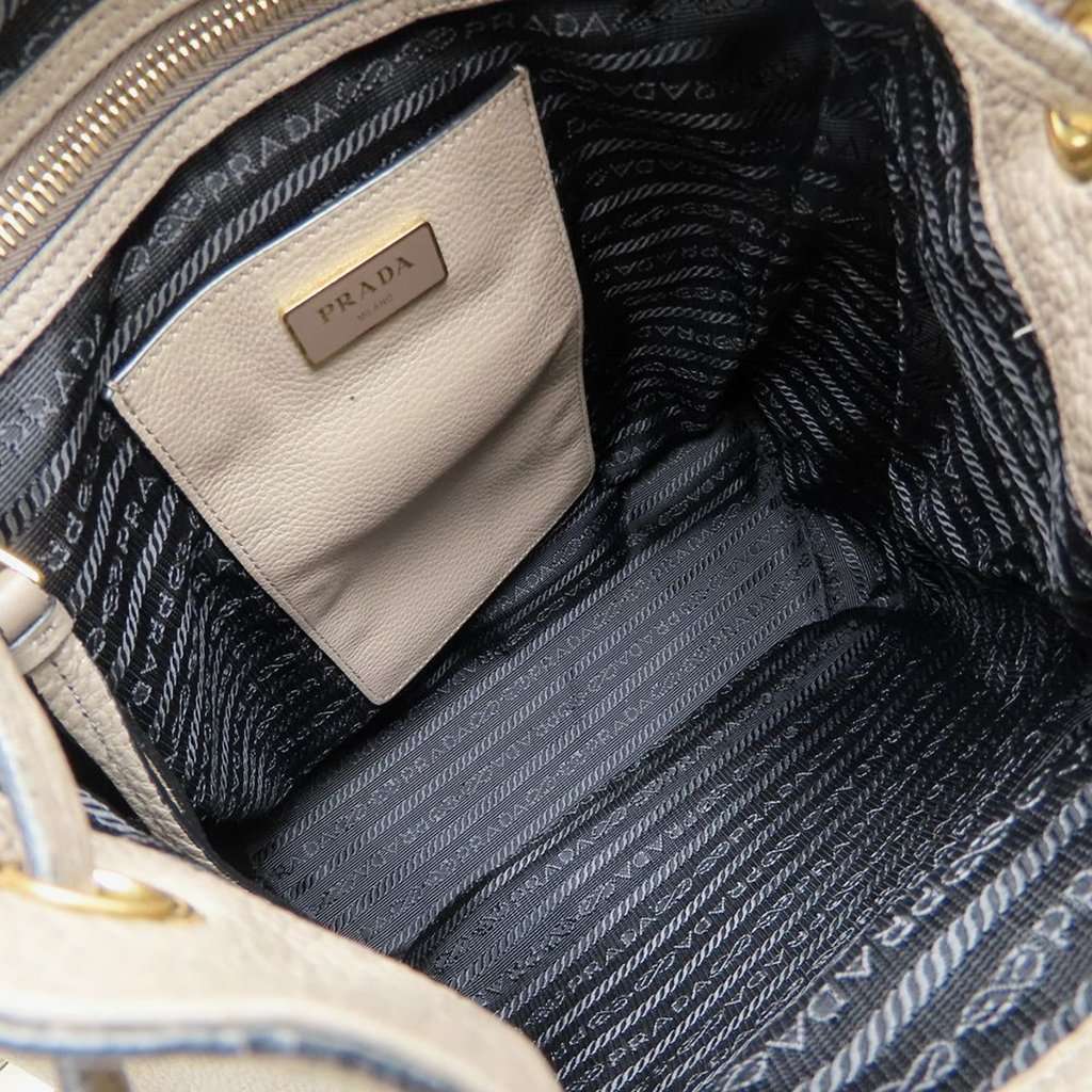 Prada Vitello Daino Cinch Backpack Brown Leather Very good condition - Model View