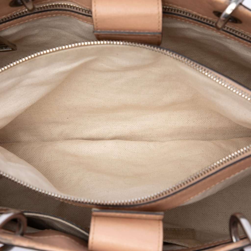 Gucci Medium Calfskin Blooms Bamboo Shopper Satchel Pink Leather Very good - Model View