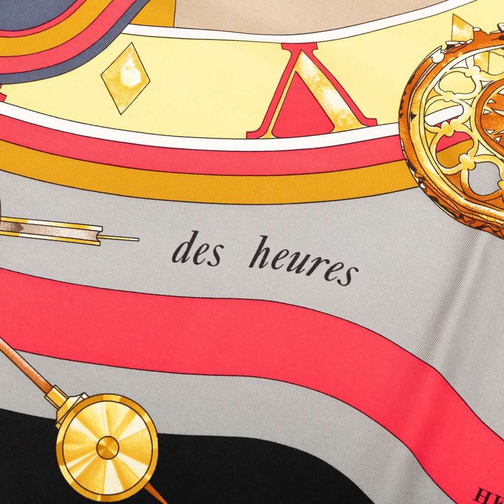 Hermès Parmi Les Fleurs Je Compte Les Heures Silk Scarf 90 Black Never worn - Back View