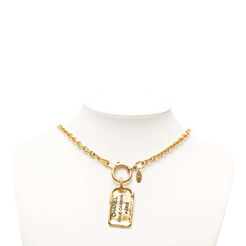 Chanel Gold Plated 31 Rue Cambon Plaque Pendant Necklace Gold Metal Very good condition - Box View