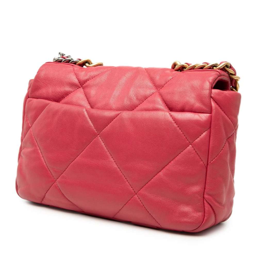 Chanel Medium Lambskin 19 Flap Pink Leather Very good condition - Back View