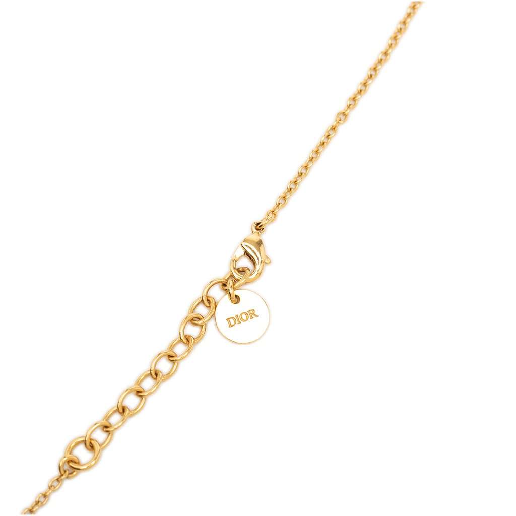 Dior Gold Plated CD Logo Round Pendant Necklace Gold Metal Very good condition - Model View