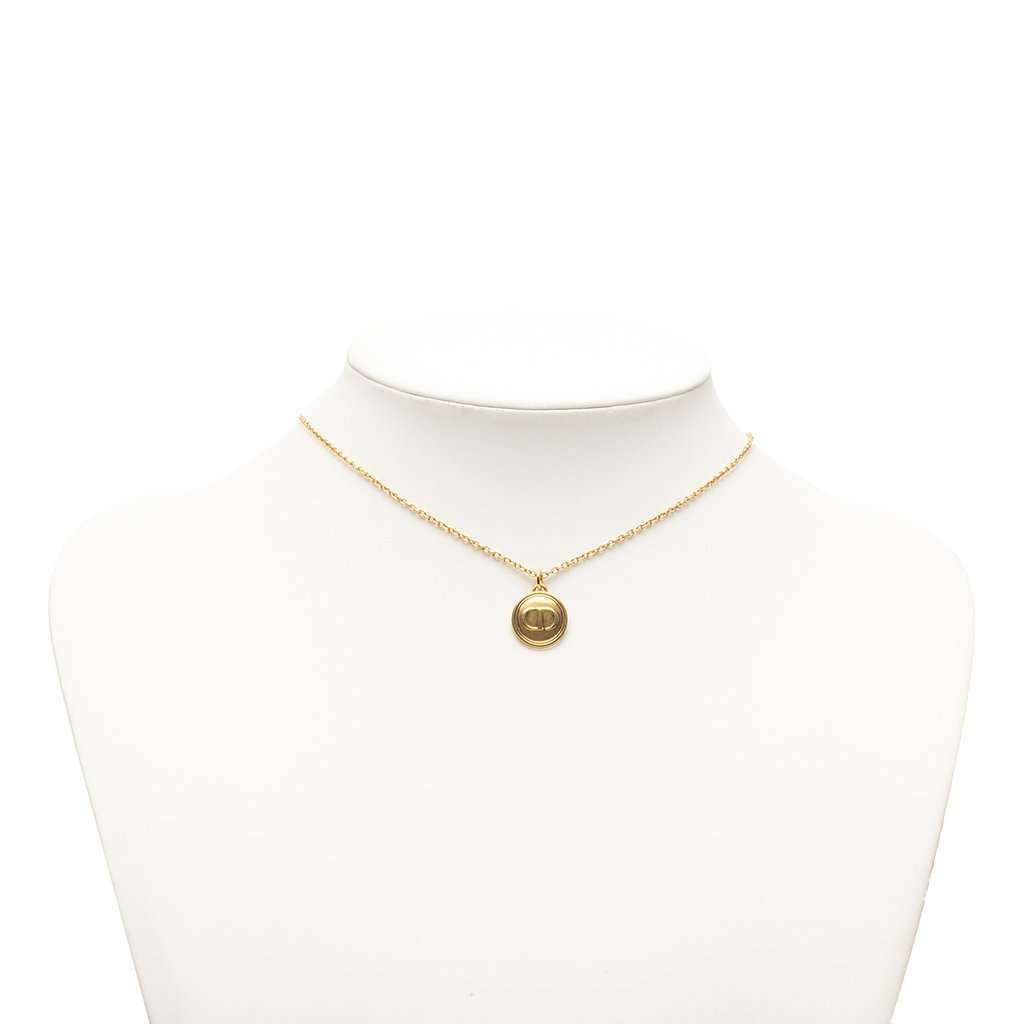 Dior Gold Plated CD Logo Round Pendant Necklace Gold Metal Very good condition - Box View