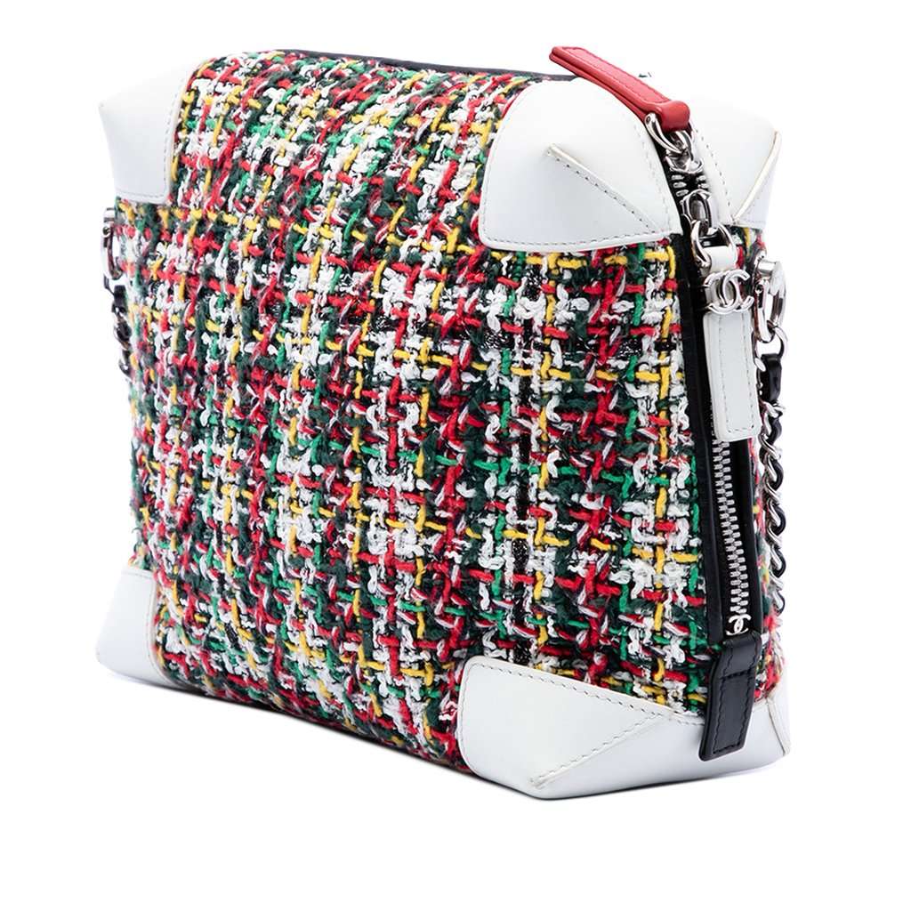 Chanel Tweed Street Allure Camera Bag Red Very good condition - Inside View
