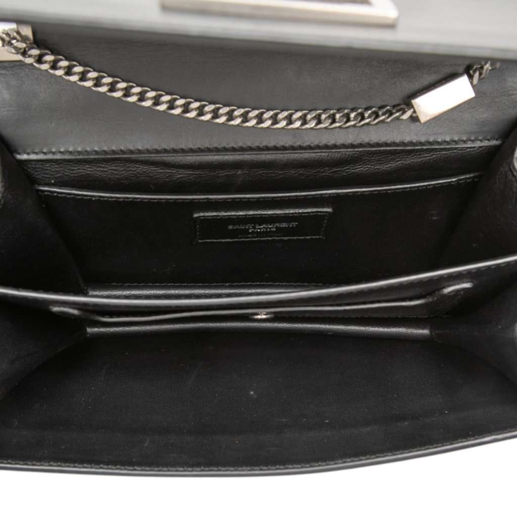 Saint Laurent Smooth Calfskin Metropolis Chain Crossbody Black Leather Very good condition - Model View