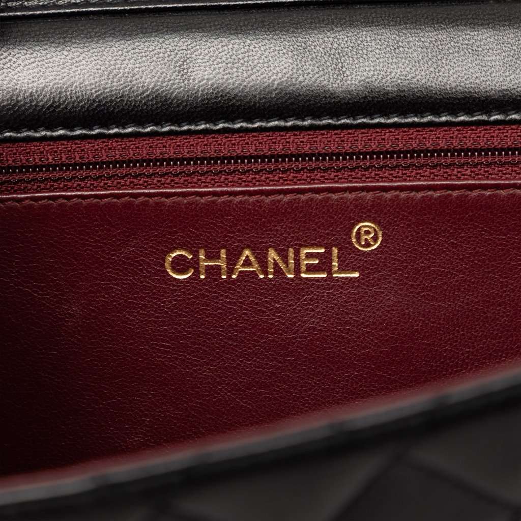 Chanel Small CC Quilted Lambskin Single Flap Black Leather Very good - Box View