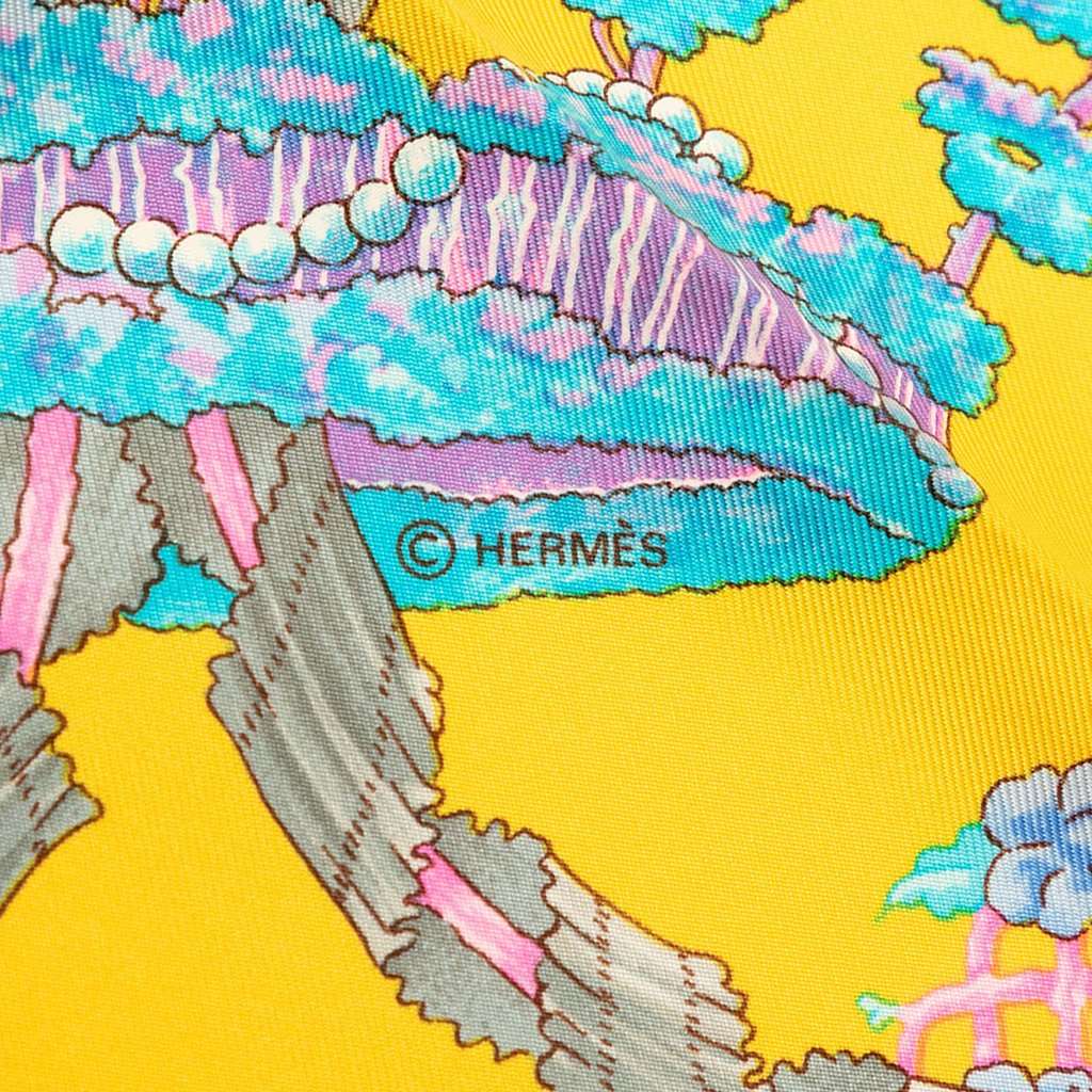 Hermès Le Sacre du Printemps Silk Scarf 90 Yellow Very good - Box View