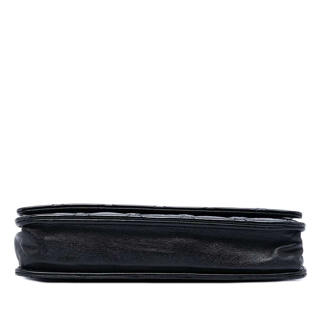 Chanel CC Quilted Patent Wallet On Chain Black Leather Very good condition - Inside View