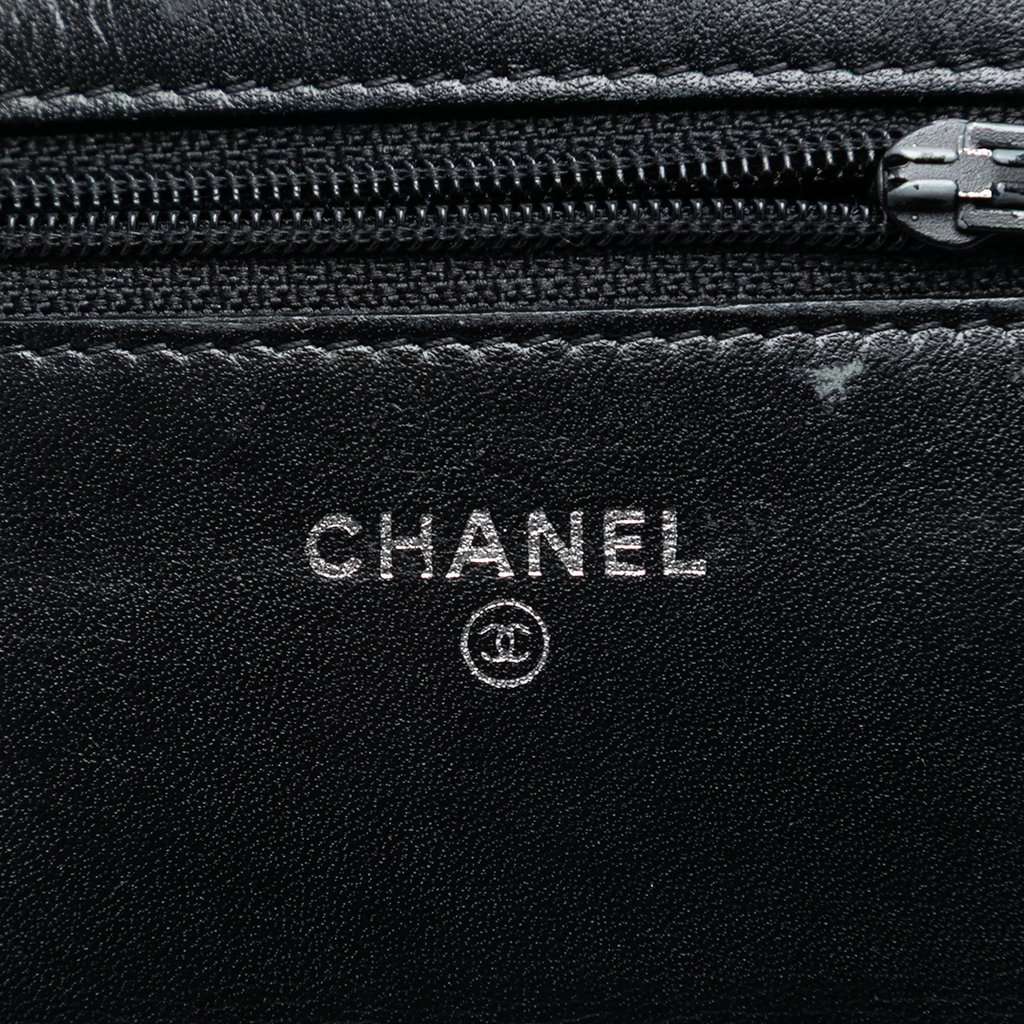 Chanel CC Quilted Patent Wallet On Chain Black Leather Very good condition - Box View