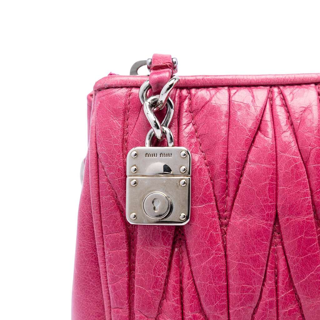 Miu Miu Matelasse Nappa Chain Crossbody Pink Leather Very good condition - Box View
