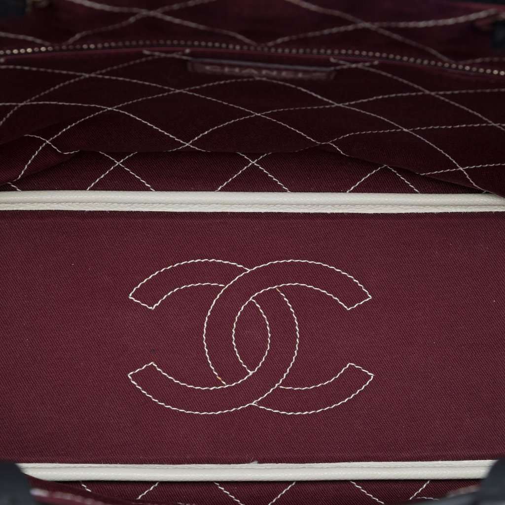 Chanel Quilted Caviar Shopping Fever Tote White Leather Very good - Model View