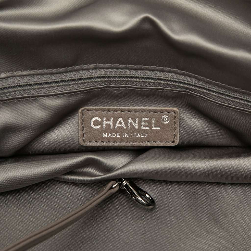 Chanel Calfskin Lady Braid Shoulder Bag Black Leather Very good condition - Box View