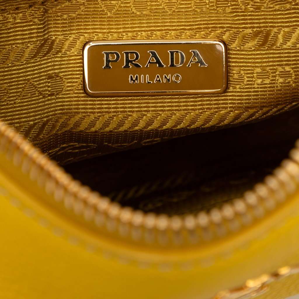 Prada Vitello Daino Pochette Yellow Leather Very good condition - Box View