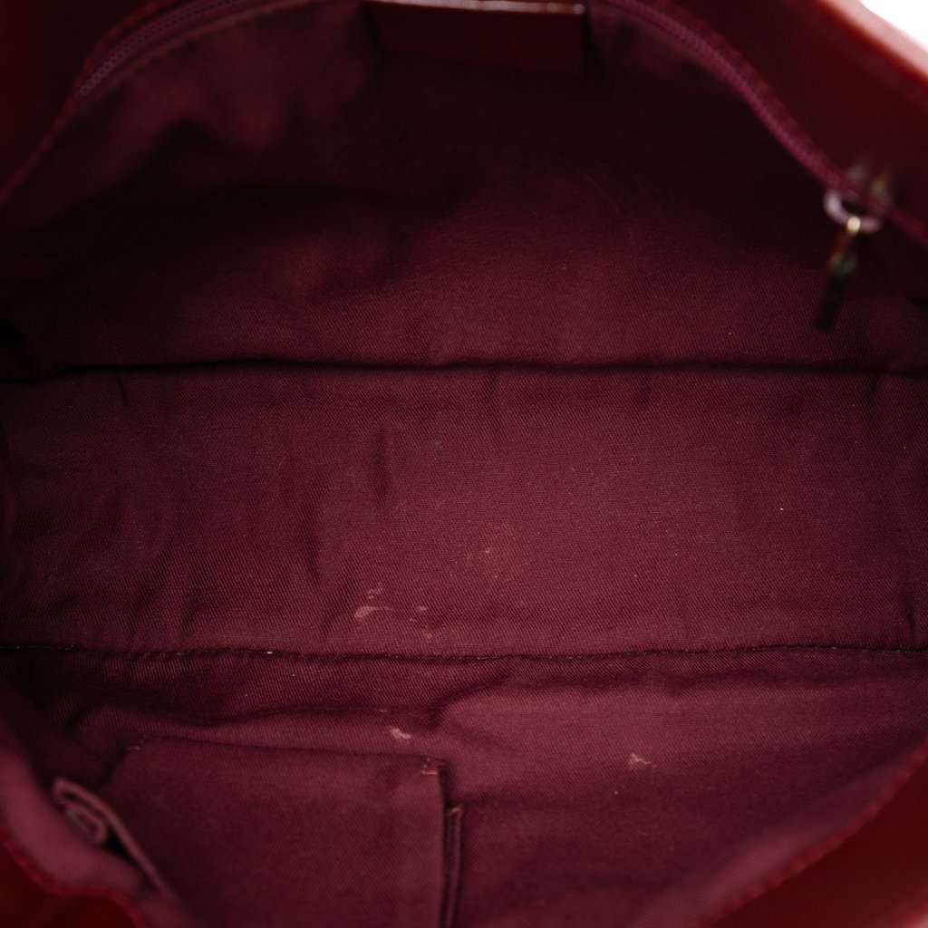 Gucci GG Canvas Eclipse Crossbody Beige Very good - Model View