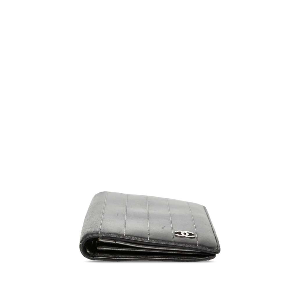 Chanel Lambskin Vertical Quilted Mademoiselle Yen Wallet Black Leather Very good - Inside View
