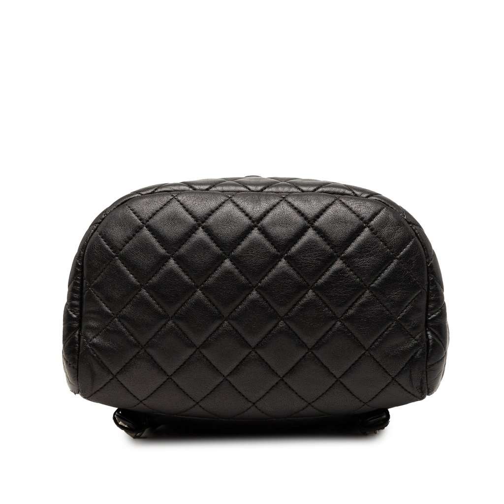 Chanel Small Lambskin Urban Spirit Backpack Black Leather Very good condition - Inside View