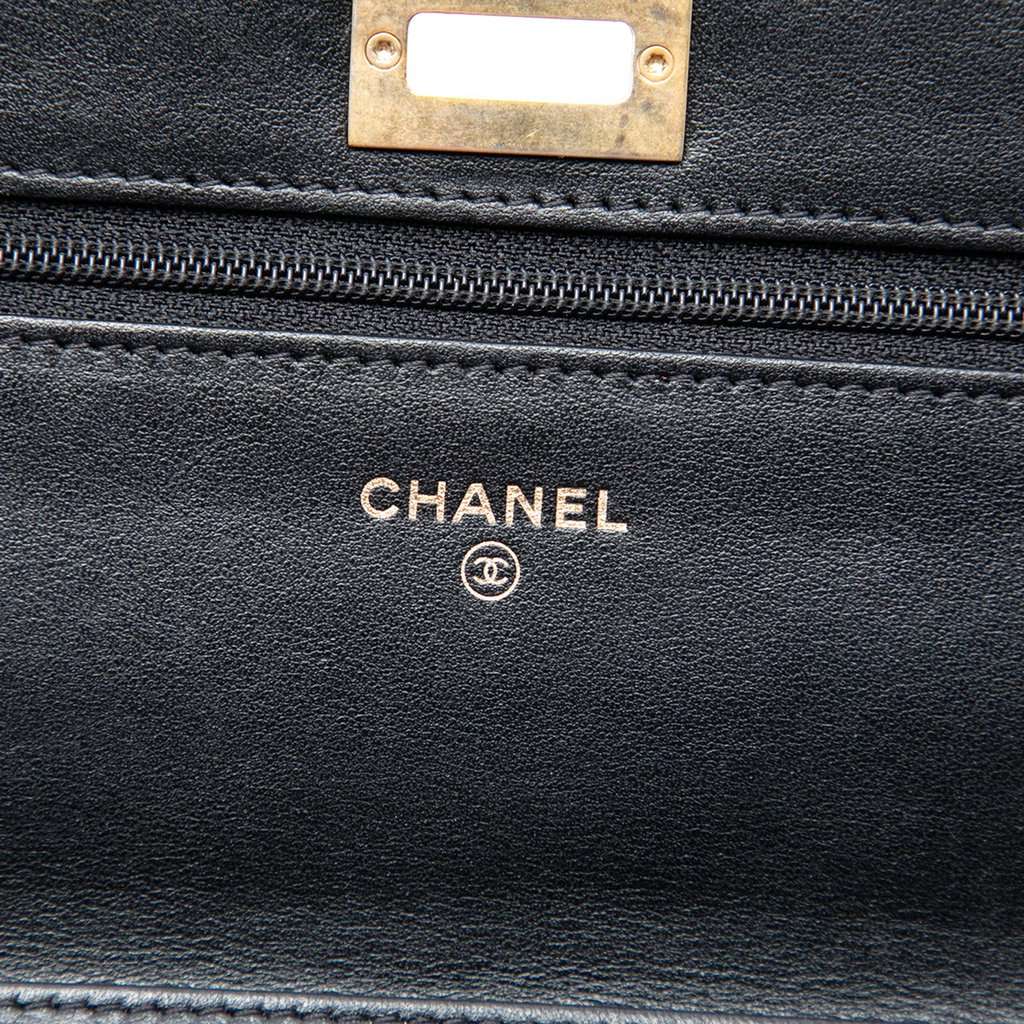 Chanel Reissue 2.55 Chevron Aged Calfskin Wallet on Chain Black Leather Very good condition - Box View